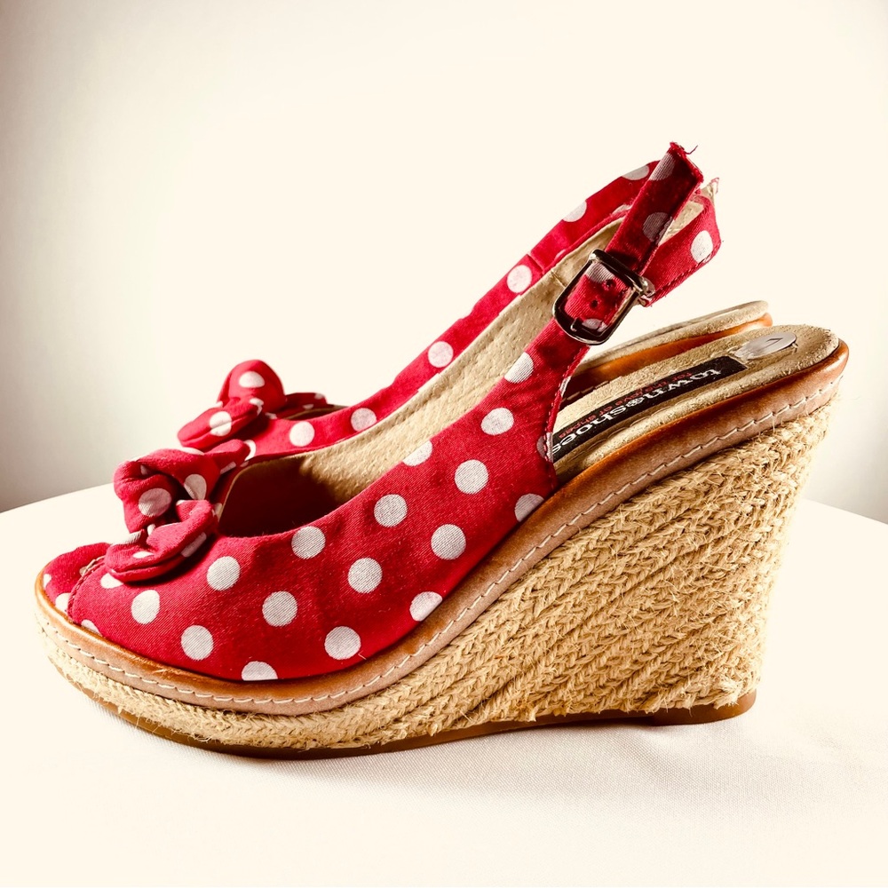 Townshoes Red and White Polka-Dot Bow Espadrille Sling-Back Wedge Sandals Sz7 - Picture 13 of 14